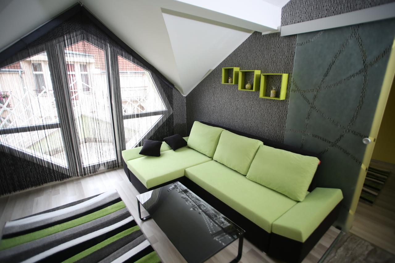 Centrum Lux 2 Apartmanok Kaposvár Buitenkant foto